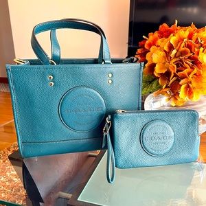 Coach tote with matching wristlet